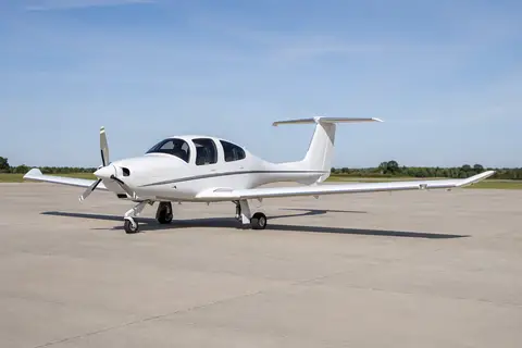 AI illustration of a Diamond DA50, not this aircraft