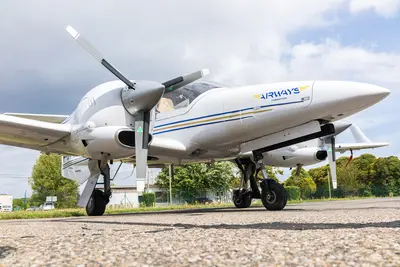 Representative photo of a Diamond DA42, not this aircraft