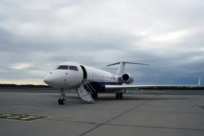 Representative photo of a Bombardier Global 5000, not this aircraft