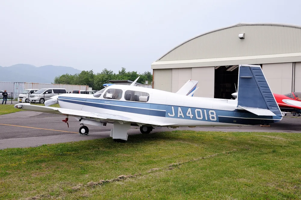 Representative photo of a Mooney M20K, not this aircraft