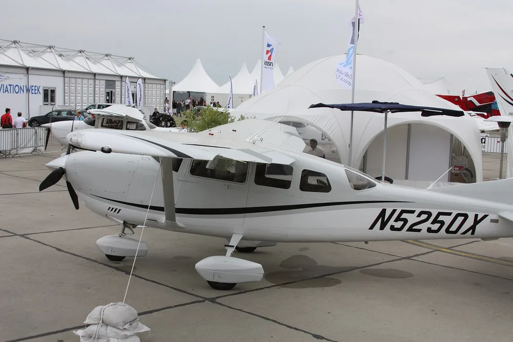 Representative photo of a Cessna 206, not this aircraft