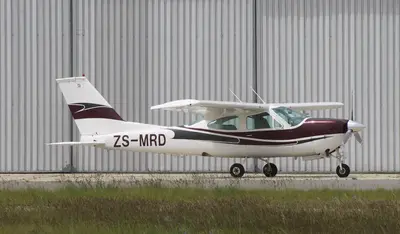 Representative photo of a Cessna 177RG, not this aircraft