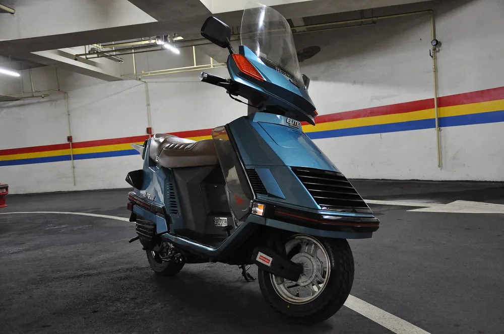 Representative photo of a Honda Elite, not this aircraft