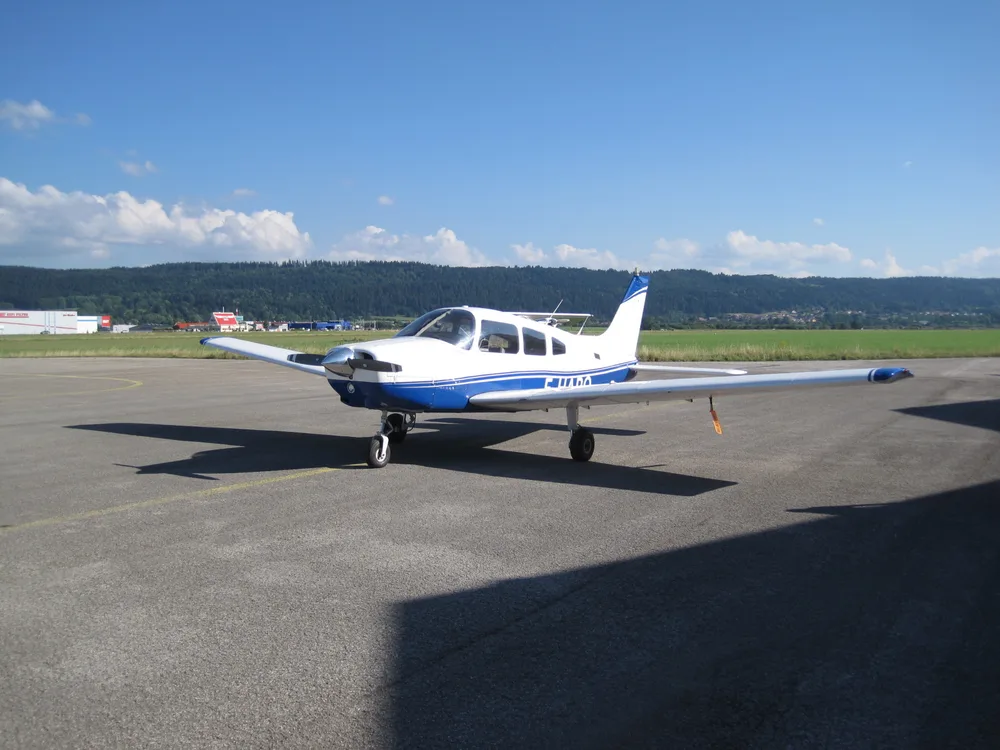 Representative photo of a Piper PA-28, not this aircraft