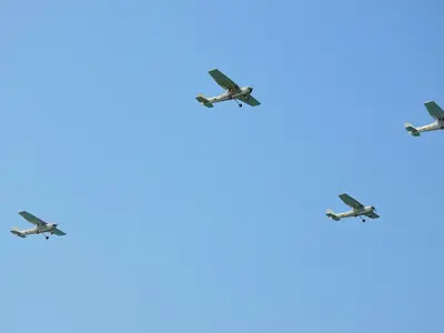 Representative photo of a Cessna 150L, not this aircraft