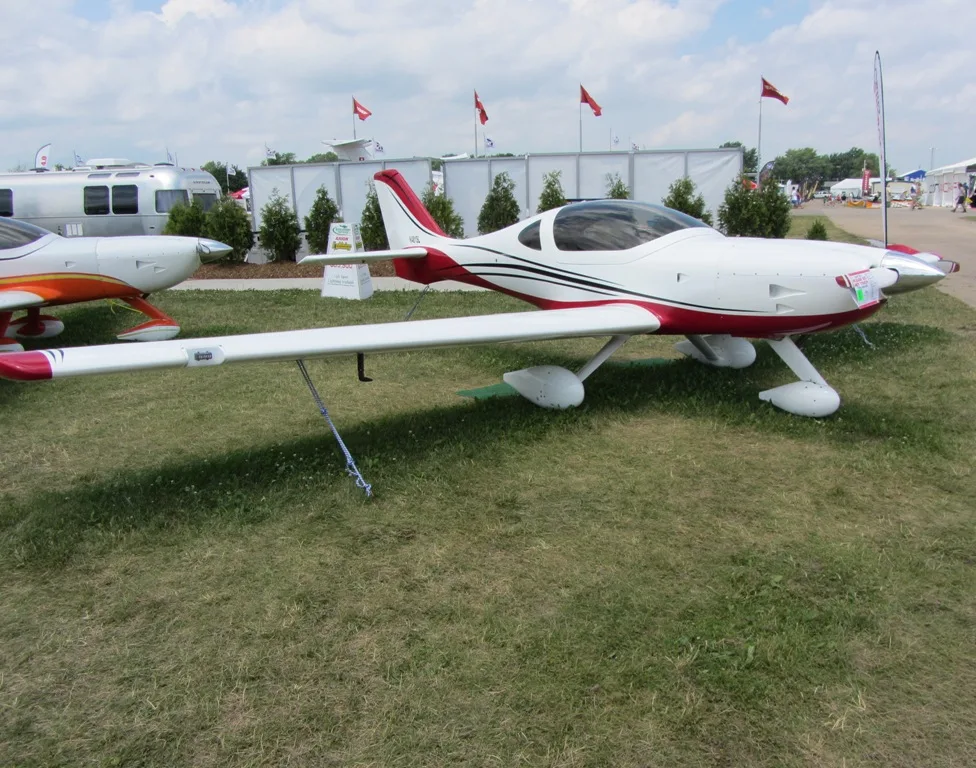 Representative photo of an Arion Lightning, not this aircraft