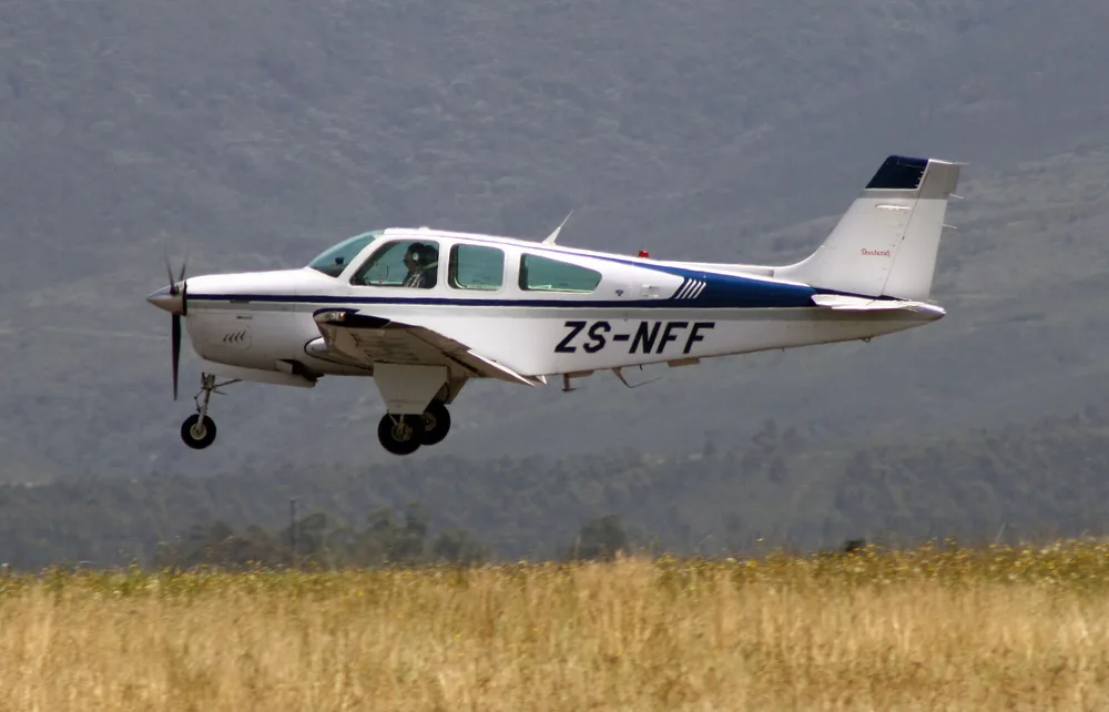 Representative photo of a Beechcraft F33A Bonanza, not this aircraft