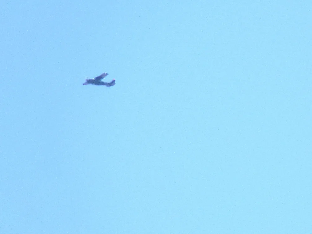 Representative photo of a Cessna 210L, not this aircraft