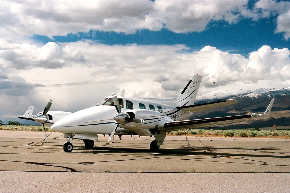 Representative photo of a Beechcraft B60 Duke, not this aircraft