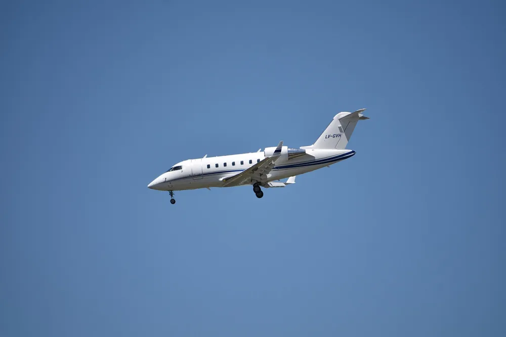 Representative photo of a Bombardier Challenger 605, not this aircraft