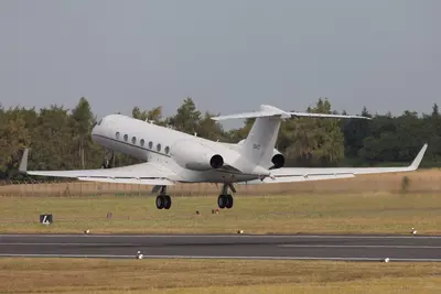 Representative photo of a Bombardier Global Express, not this aircraft